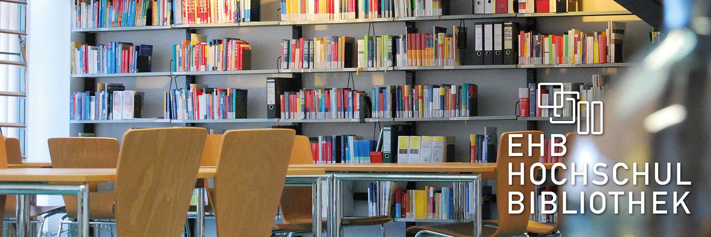 Bildausschnitt Großer Lesesaal EHB mit Bibliothekslogo