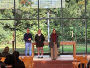 Pfarrer und Studentin der Ev. Studierendengemeinschaft und Katharina Stiefel von der EKBO (v.l.n.r.)