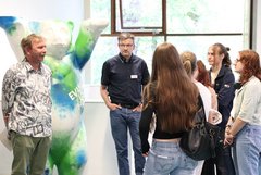Treffunkt "Buddybär" - Führung durch die Bibliothek: Foto:EHB
