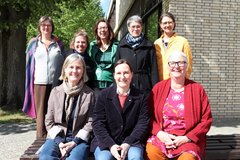 Dagmar Kubanski (v.l.), Antje Bahnik (v.m.), Susanne Plaumann (v.r.), Bianca Beyer, (h.l.) Nina Lawrenz (h.m.), Viola Philipp (h.m.), Corinna Tomberger (h.m.), Vanessa Wozny (h.r.)<br />