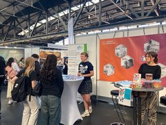 Die EHB gemeinsam mit der EKBO auf der vocatium-Messe in der Lausitz-Arena Cottbus. Foto: EHB