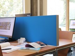 Arbeitsplatz mit Materialien