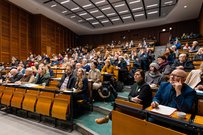 Teilnehmende der Abschlusstagung im Audimax der EHB
