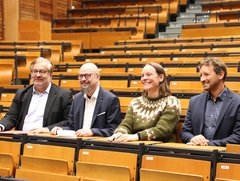 Das Präsidium der Hochschule. Andreas Flegl (Kanzler), Prof. Dr. Sebastian Schröer-Werner (Präsident), Prof.in Dr. Lena Kreck (Vizepräsidentin), Prof. Dr. Michael Komorek (Vizepräsident) (v.l.n.r.). Foto: EHB