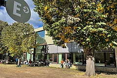 Schnappschuss bei strahlendem Wetter: Campus der EHB am 6. Oktober 2022