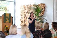 Kerstin Böhm, Beauftragte für das Deutschlandstipendium, bei der Moderation