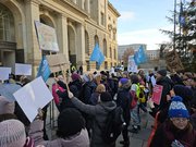 Mitglieder der EHB und KHSB am 15. Dezember vor dem Berliner Abgeordnetenhaus