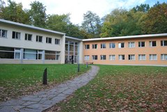 In den unteren Räumen im C-Gebäude (links im Bild) entsteht das neue Skills Lab der EHB