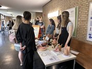 Infostand der Hebammenwissenschaft & PoDiZ. Foto: EHB