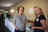 EHB-Kolleginnen auf dem Fest: Yvonne Seifert und Prof.in Dr. Melita Grieshop