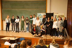 Gruppenbild der ehemaligen Werkstatt "Migration und Rassismus"