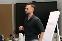 Dozent, Bastian Achtel