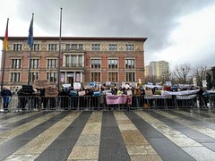 Demonstration vor dem Berliner Abgeordnetenhaus am 20. November 2025. Foto: EHB