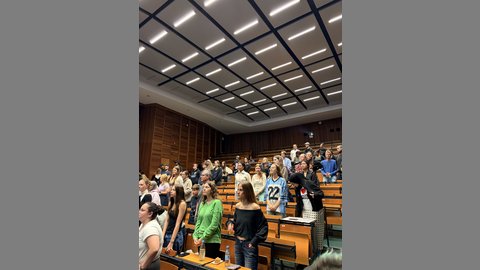Das Bild zeigt die belegten Sitze des Audimax.