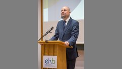 Begrüßung der Gäste durch Prof. Dr. Sebastian Schröer-Werner, Präsident der EHB. 