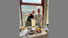 Der Kuchenverkauf für geflüchtete ukrainische Familien