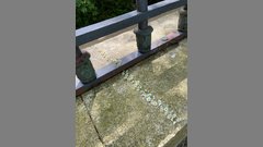 Kunstwerk am Sowjetischen Ehrenmal, Treptower Park, am 8. Mai 2025