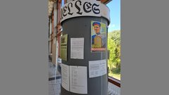 Ausstellung "Volksfürsorge": Litfaßsäule im Foyer der EHB